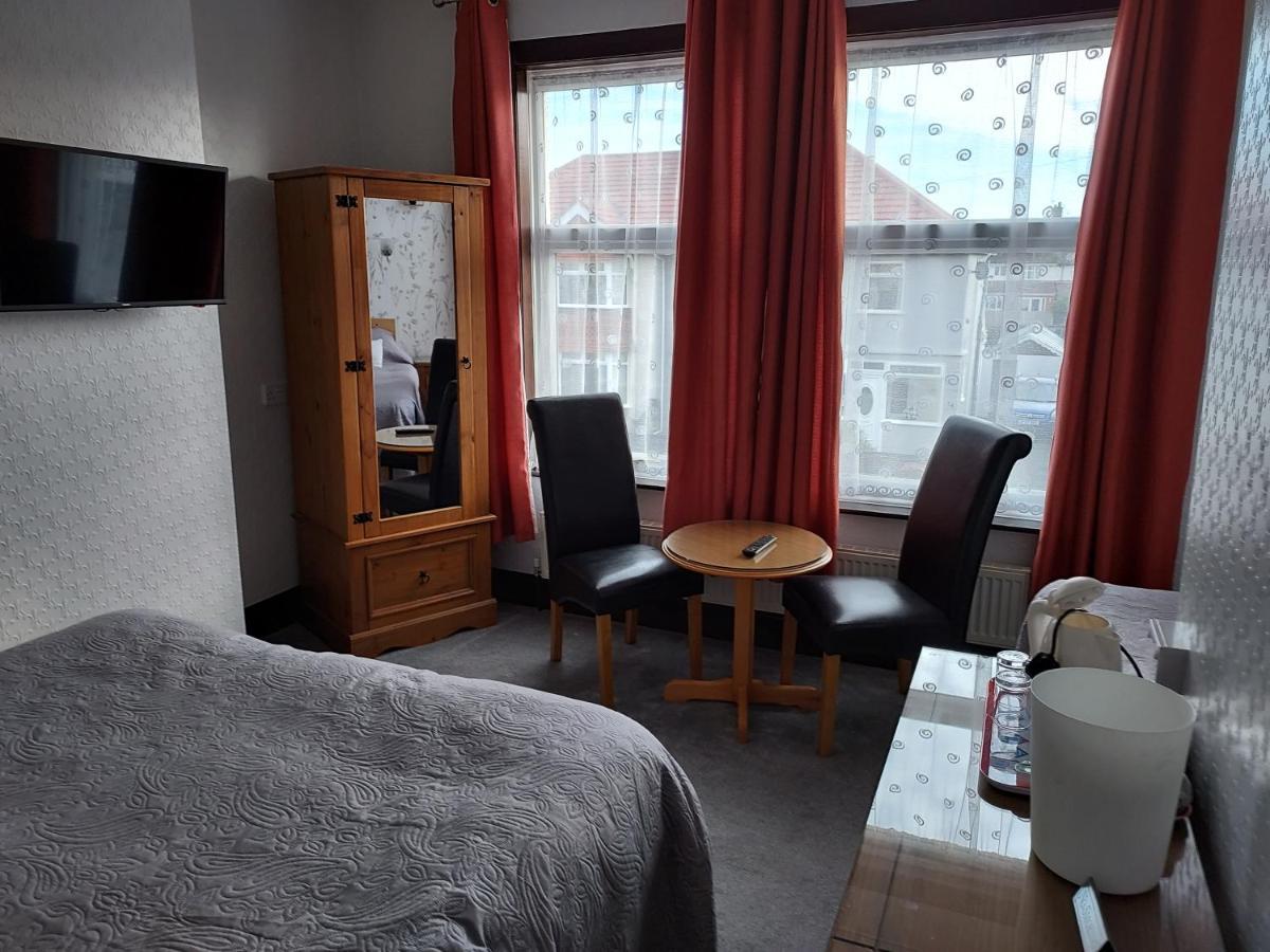 Maluth Lodge Great Yarmouth Buitenkant foto