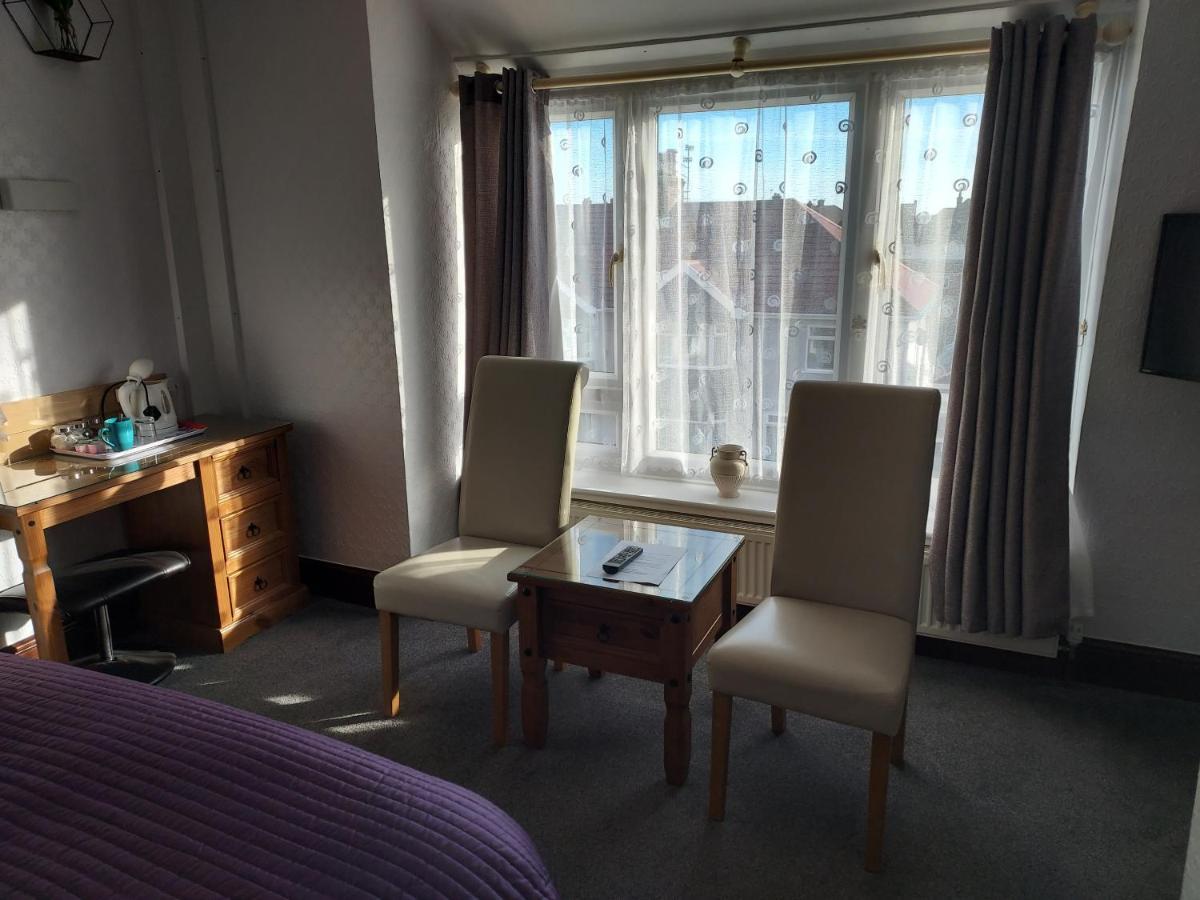 Maluth Lodge Great Yarmouth Buitenkant foto