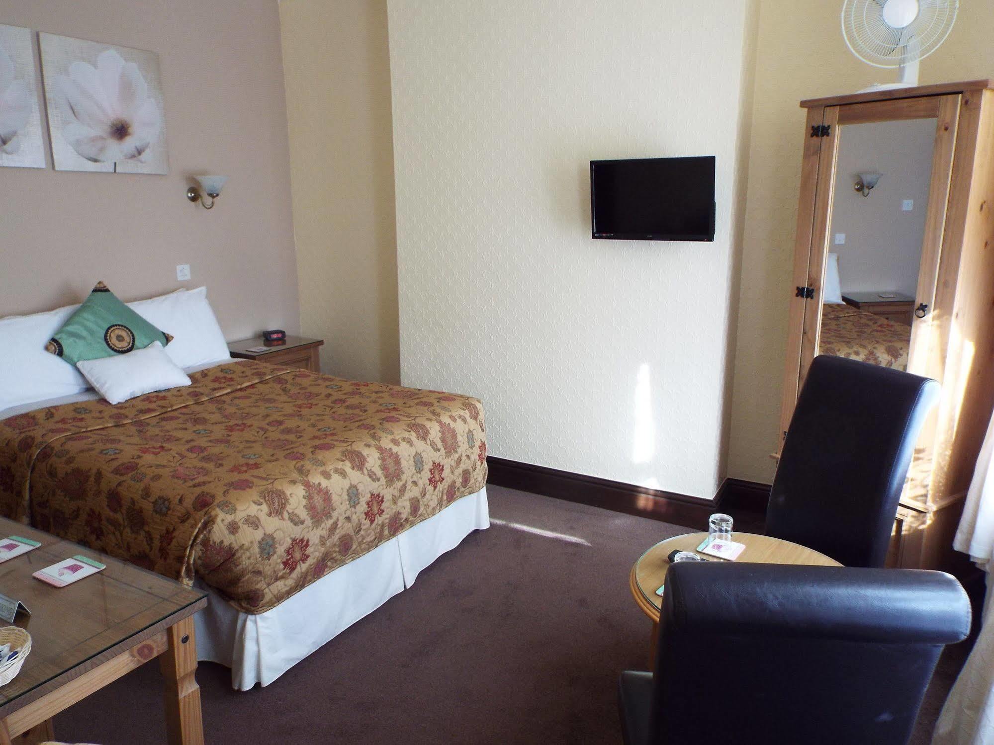 Maluth Lodge Great Yarmouth Buitenkant foto