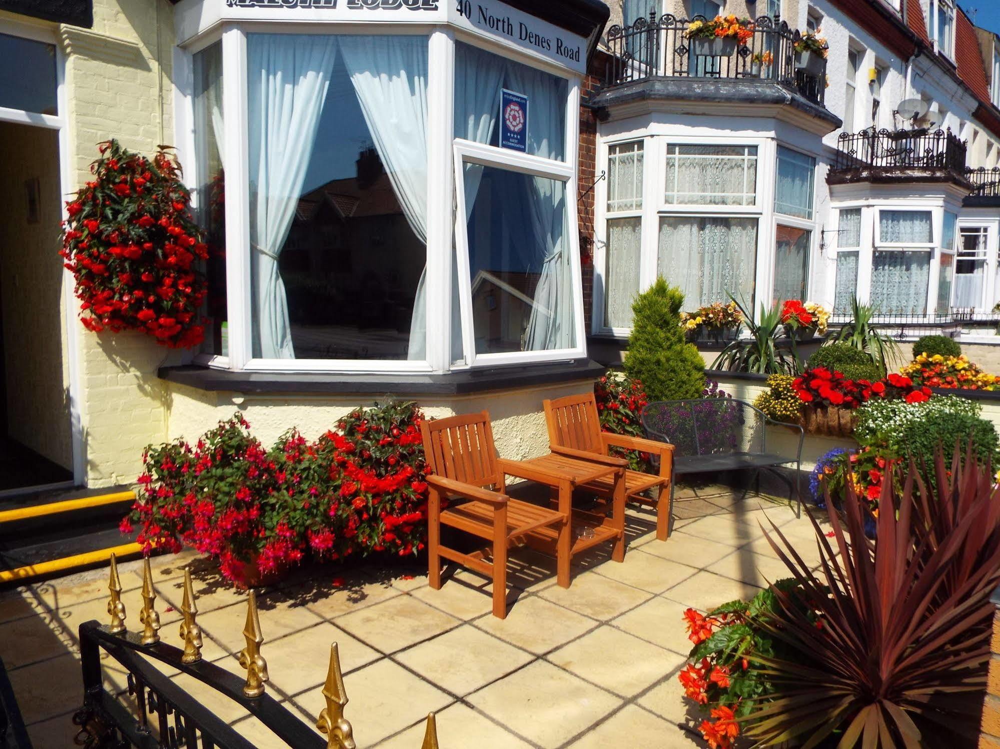 Maluth Lodge Great Yarmouth Buitenkant foto