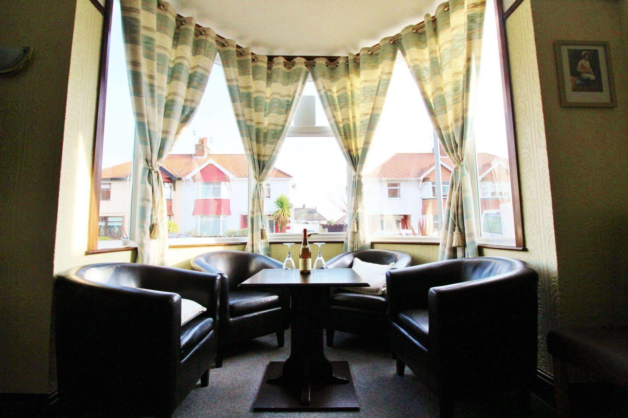Maluth Lodge Great Yarmouth Buitenkant foto